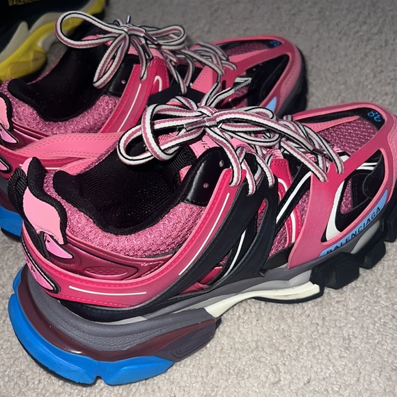 COPY - Lighting worn balenciagas! - Picture 3 of 3